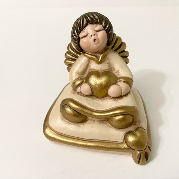 Vintage Thun Sleeping Angel with Gold Heart Ceramic Figurine Italy - Picture 11 of 11